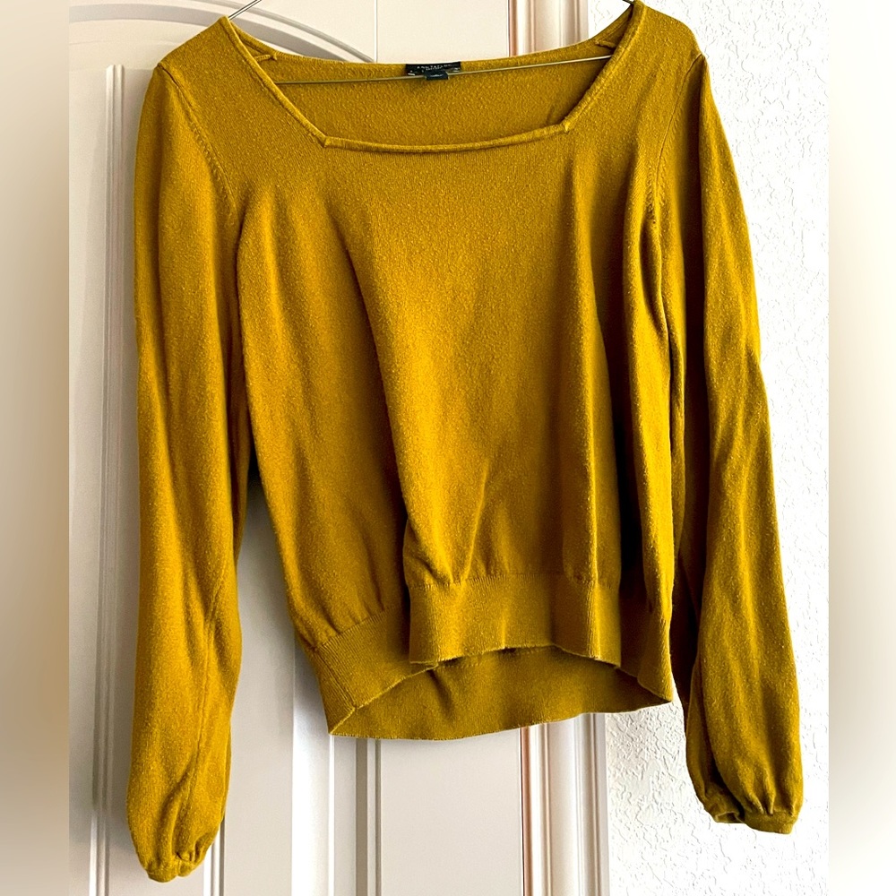 Ann Taylor cardigan size M